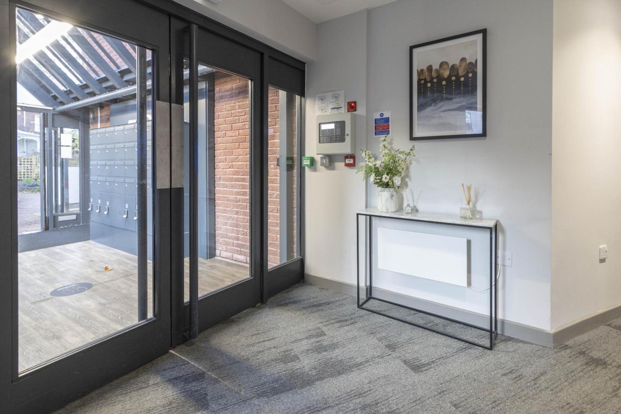 Linacre 11 - Modern 2 Bed Behind The Cathedral With Free Parking And Fast Wifi Appartement Exeter Buitenkant foto